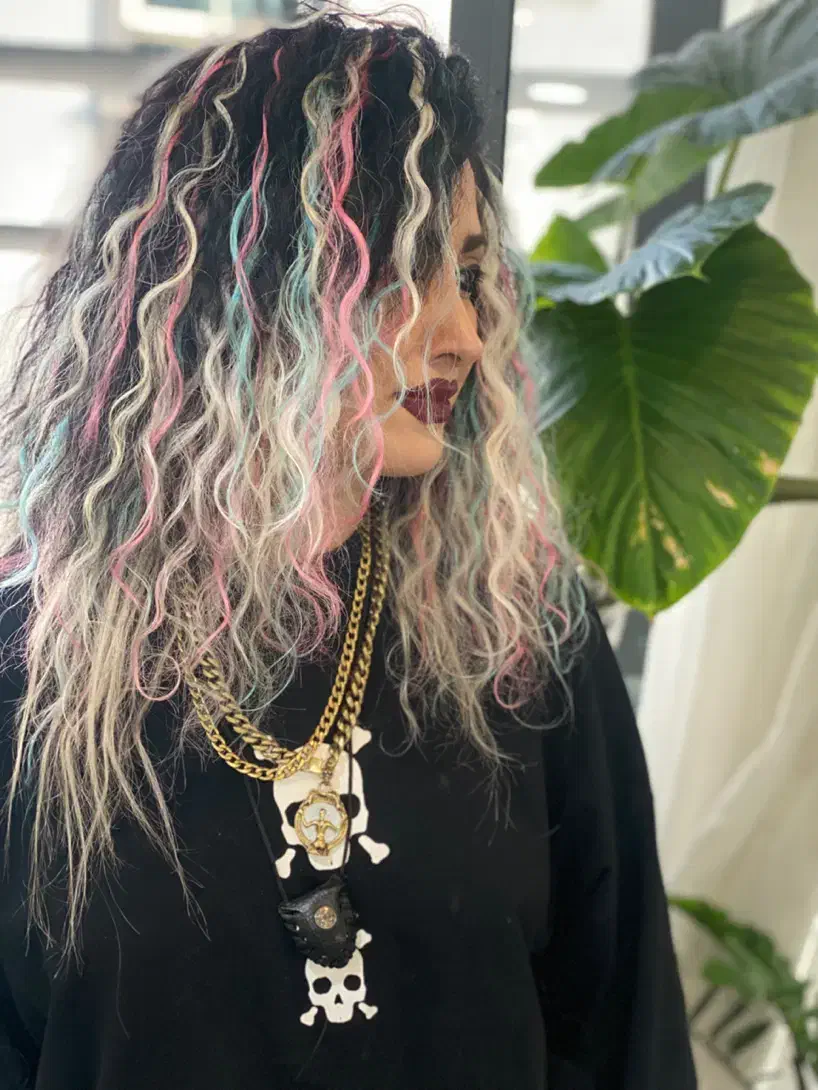 اکستنشن موی طبیعی بصورت تخصصی|خدمات آرایشگری و زیبایی|شیراز, فرهنگ شهر|دیوار