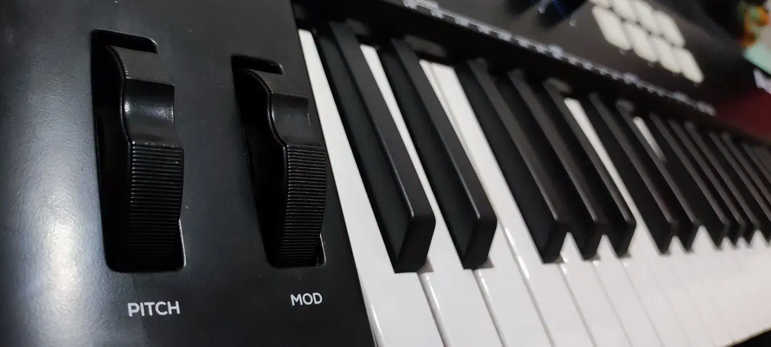 میدی کنترل 5 اکتاو|پیانو، کیبورد، آکاردئون|شادگان, |دیوار