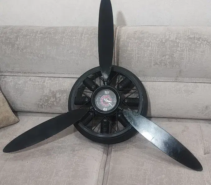 ساعت دیواری|ساعت دیواری و تزئینی|خوی, |دیوار