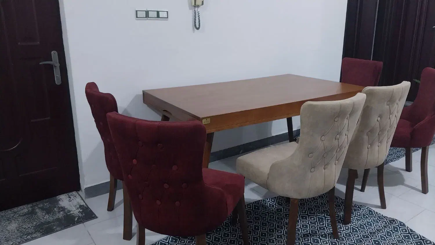 میزو صندلی غذا خوری|میز و صندلی غذاخوری|رشت, دیانتی|دیوار