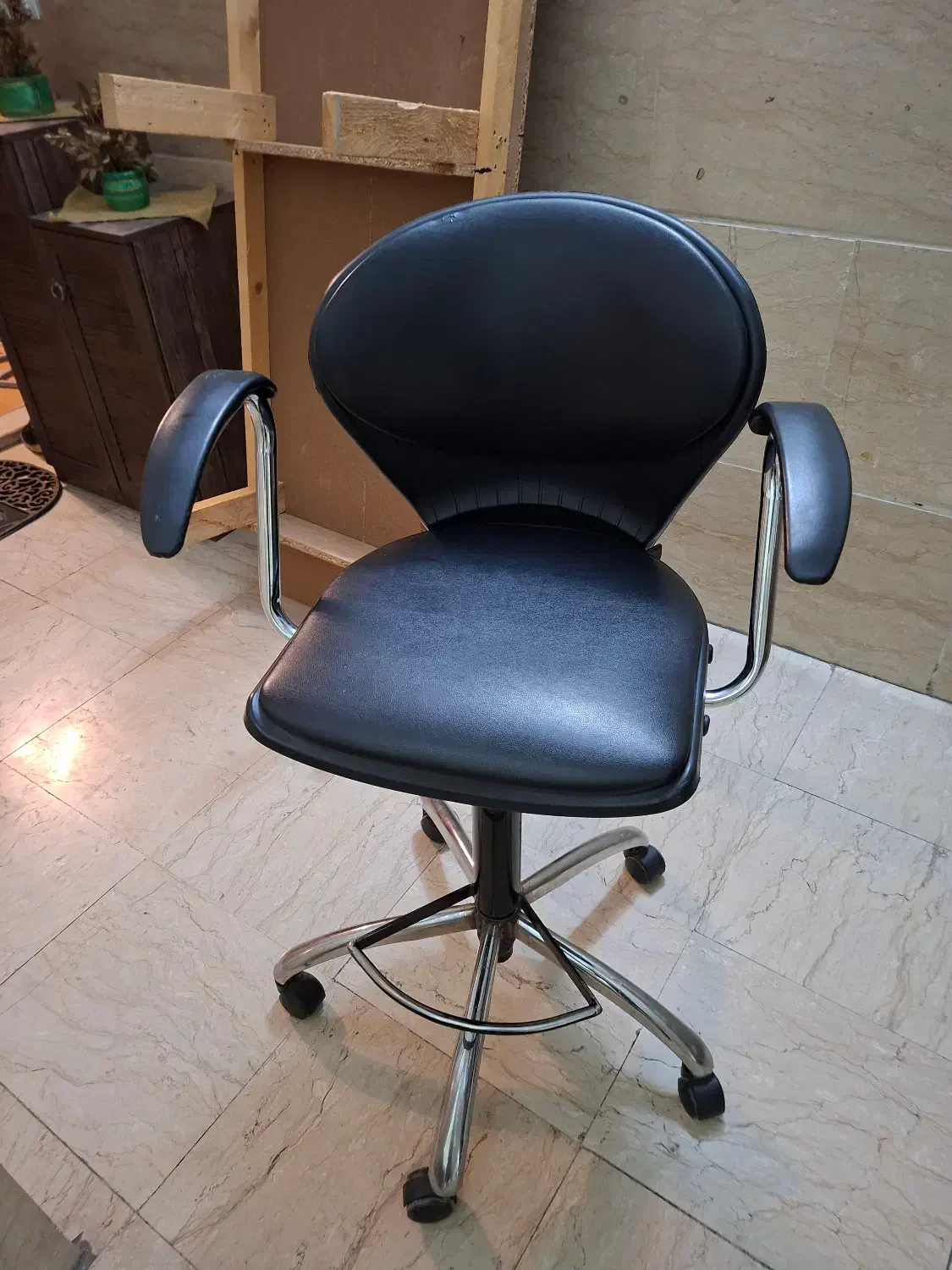 صندلی شفق کاملا نو|صندلی و نیمکت|تهران, سهروردی|دیوار