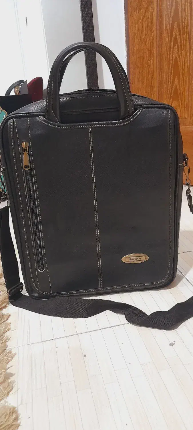 کیف دانشجویی|کیف، کفش، کمربند|گرگان, |دیوار