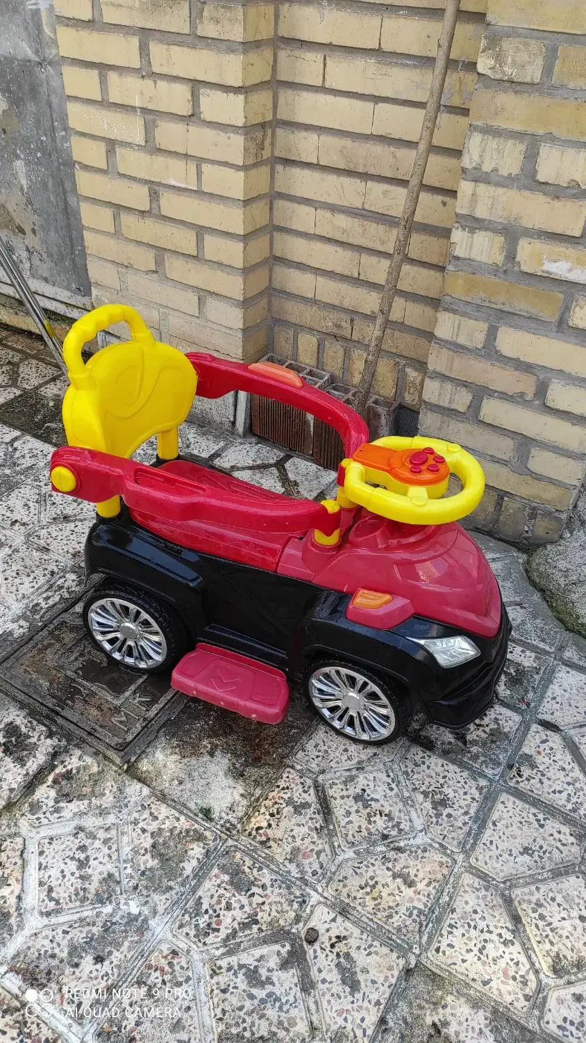 گهواره چوبی و کالسکه طرح ماشین|کالسکه و لوازم جانبی|اردبیل, |دیوار