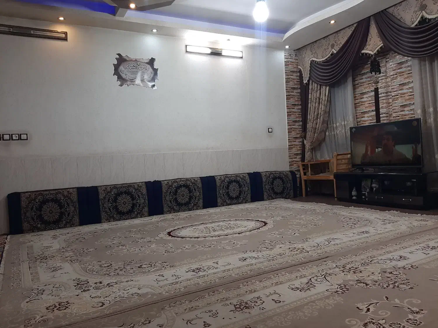 ویلایی درب حیاط بر کوچه ۲۲متری|فروش خانه و ویلا|اصفهان, شاه پسند|دیوار