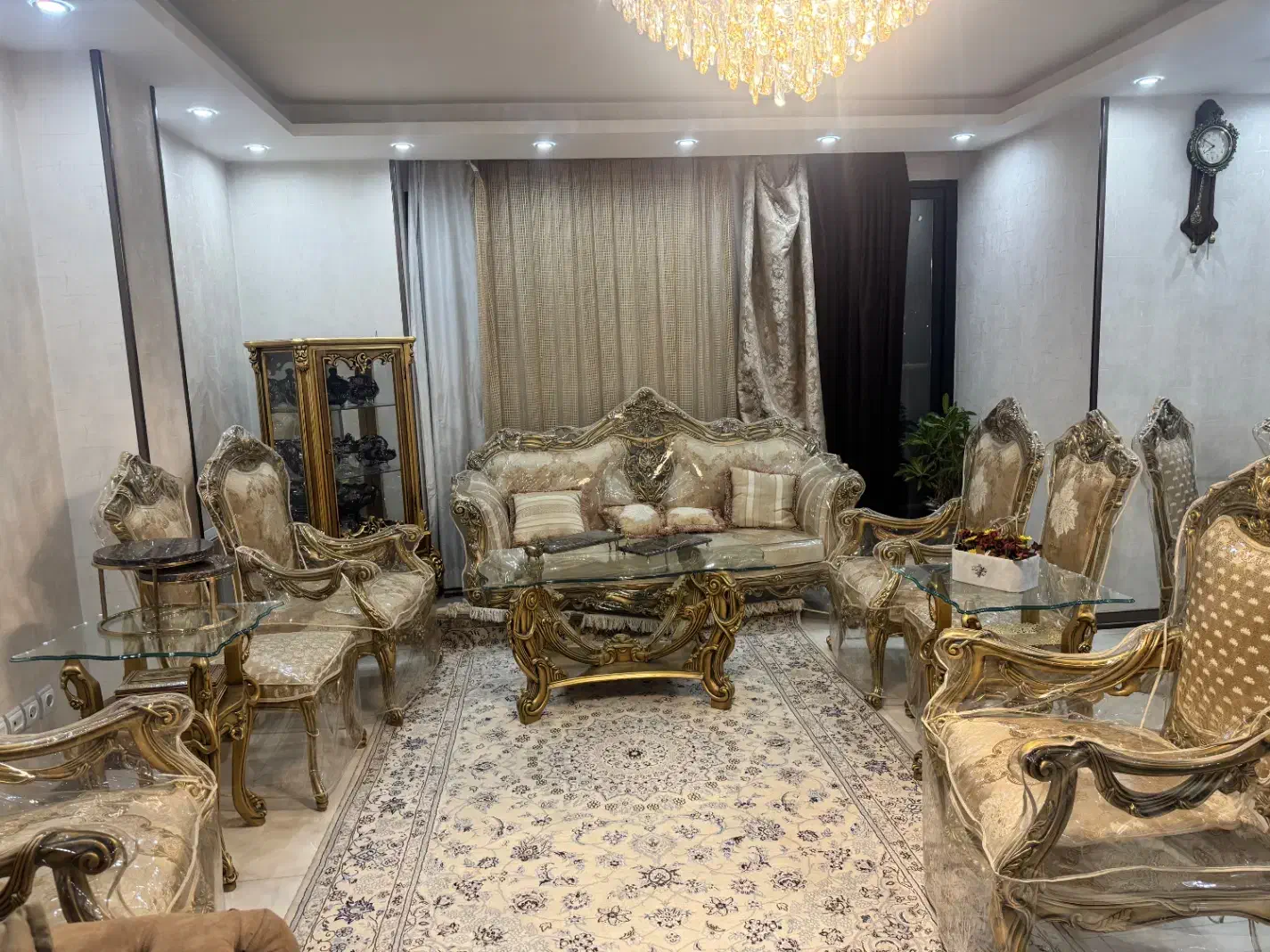 مبل سلطنتی|مبلمان خانگی و میز عسلی|اصفهان, شهرک زاینده رود|دیوار