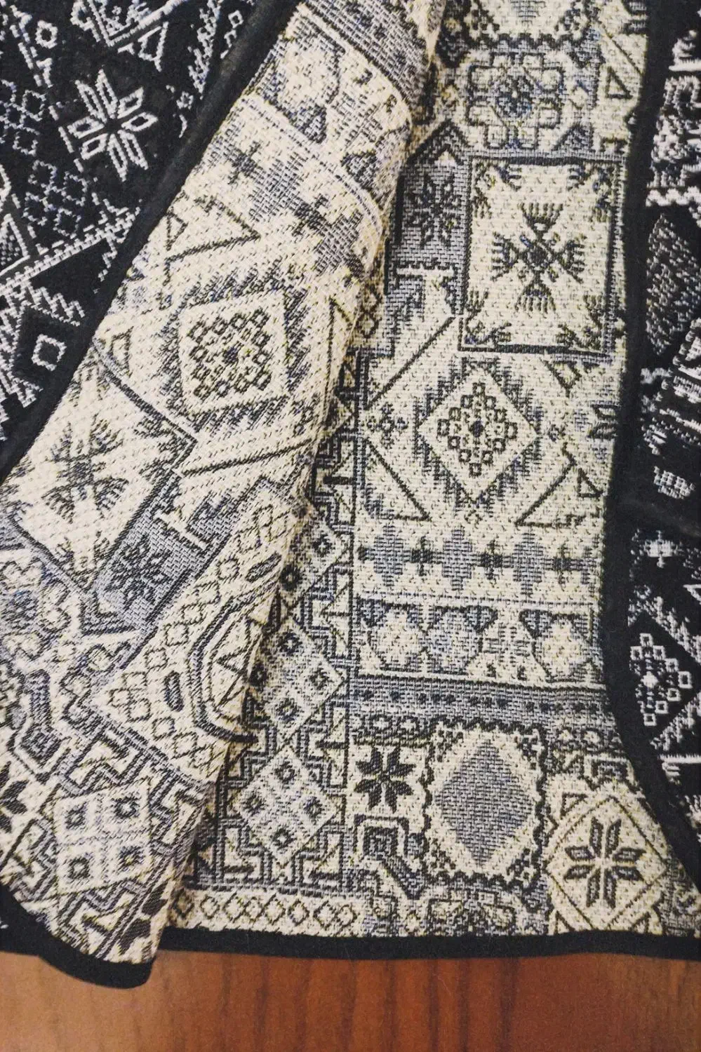 کت پاییزی با طرح سنتی|لباس|گرگان, |دیوار