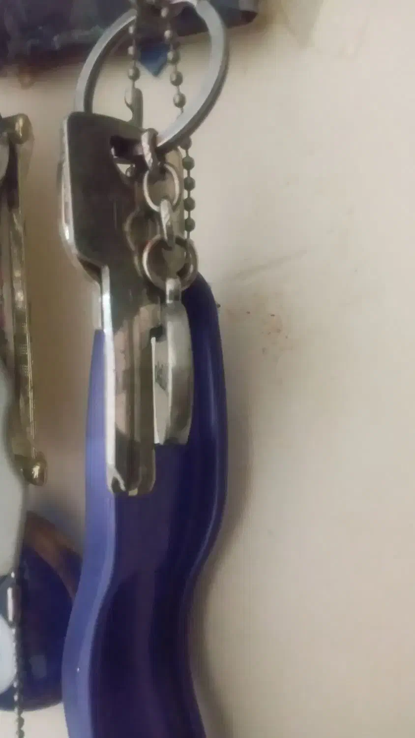 دسته کلیدگم شده|اشیا|صفادشت, |دیوار