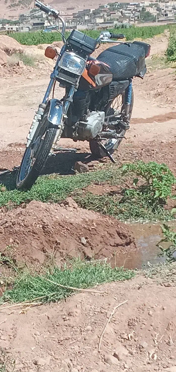 متور 125سرحال|موتورسیکلت|خانمیرزا, |دیوار