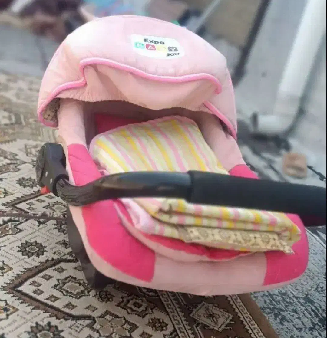 کریر|کالسکه و لوازم جانبی|سلماس, |دیوار