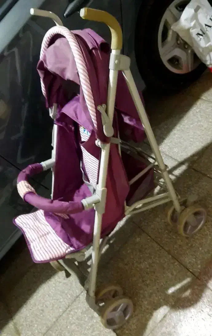 کالسکه عصایی خارجی|کالسکه و لوازم جانبی|قم, بنیاد|دیوار