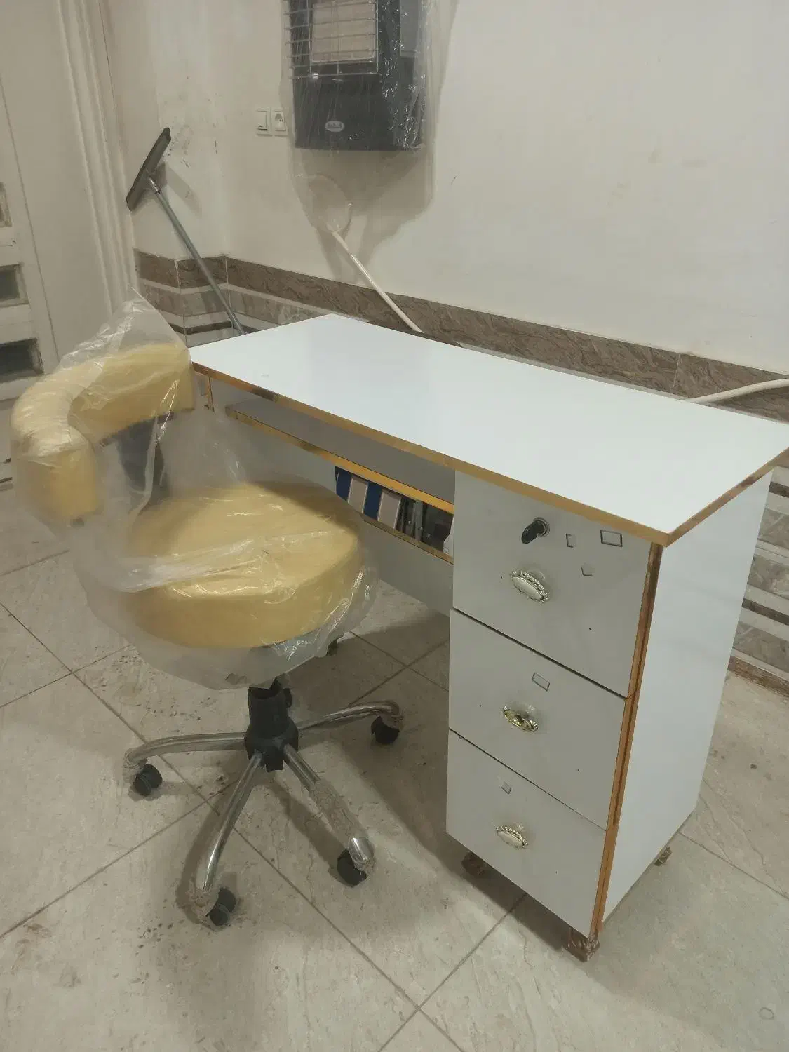 میز کار و صندلی چرخ دار چند حالته نو|میز تحریر و کامپیوتر|بوکان, |دیوار