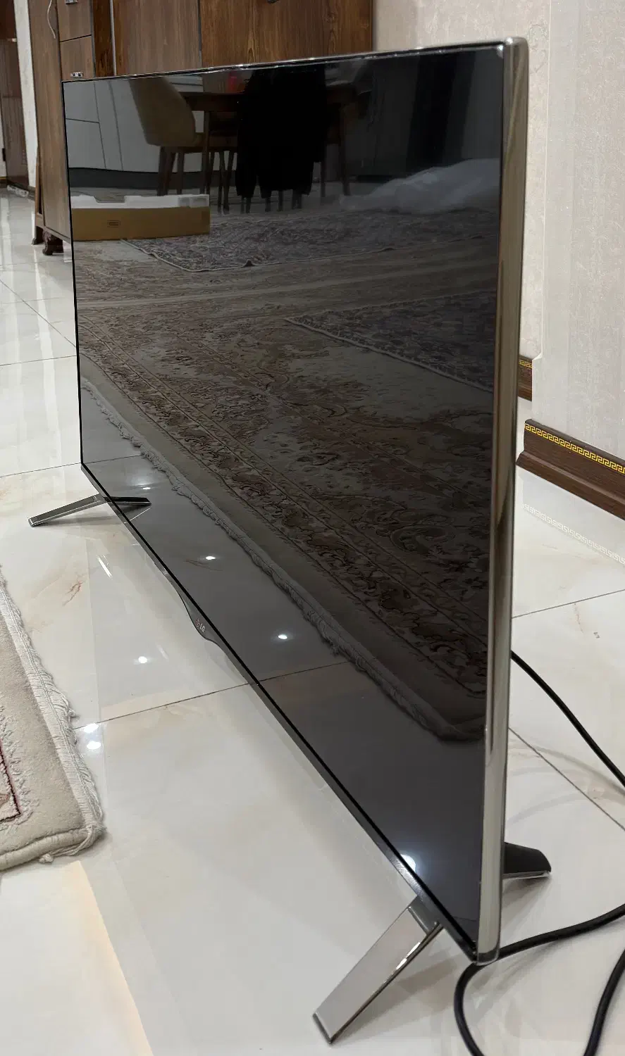 تلویزیون ال جی|تلویزیون و پروژکتور|پرند, فاز ۰|دیوار