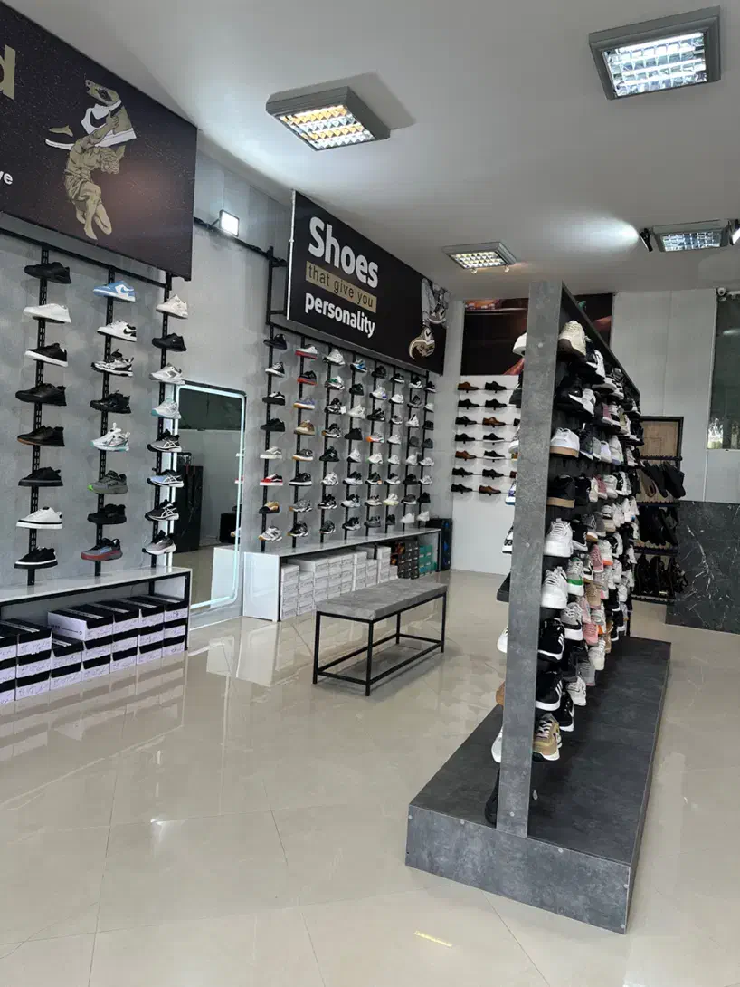 به ی فروشنده اقا و خانوم نیازمندیم|استخدام خدمات فروشگاه و رستوران|کاشان, ملا حبیبالله شریف|دیوار