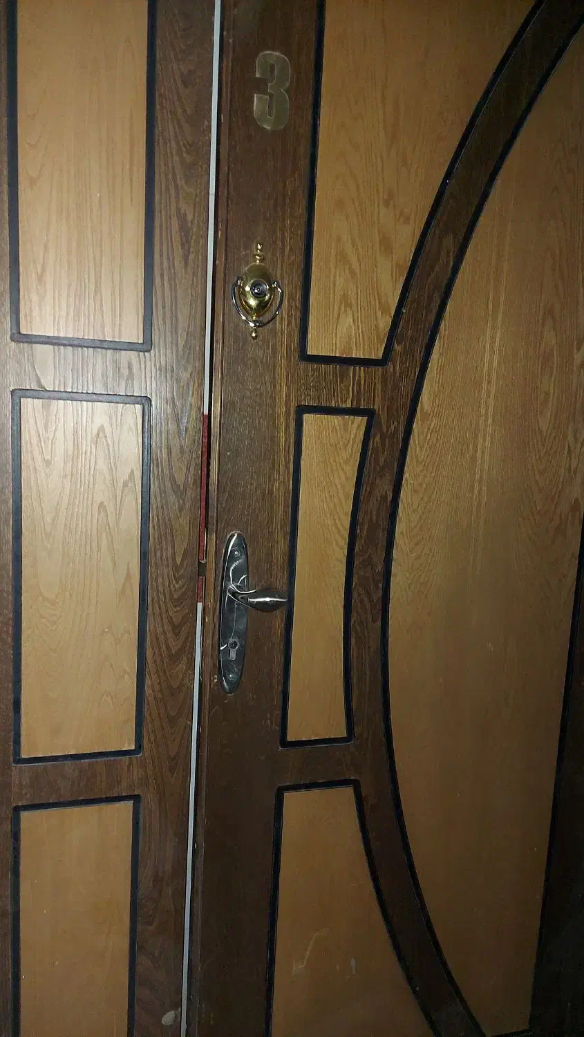 درب چوبی دو لنگه|مصالح و تجهیزات ساختمان|اصفهان, دستگرده|دیوار