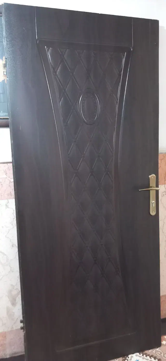 درب چوبی روغنی|مصالح و تجهیزات ساختمان|قم, چهل اختران|دیوار