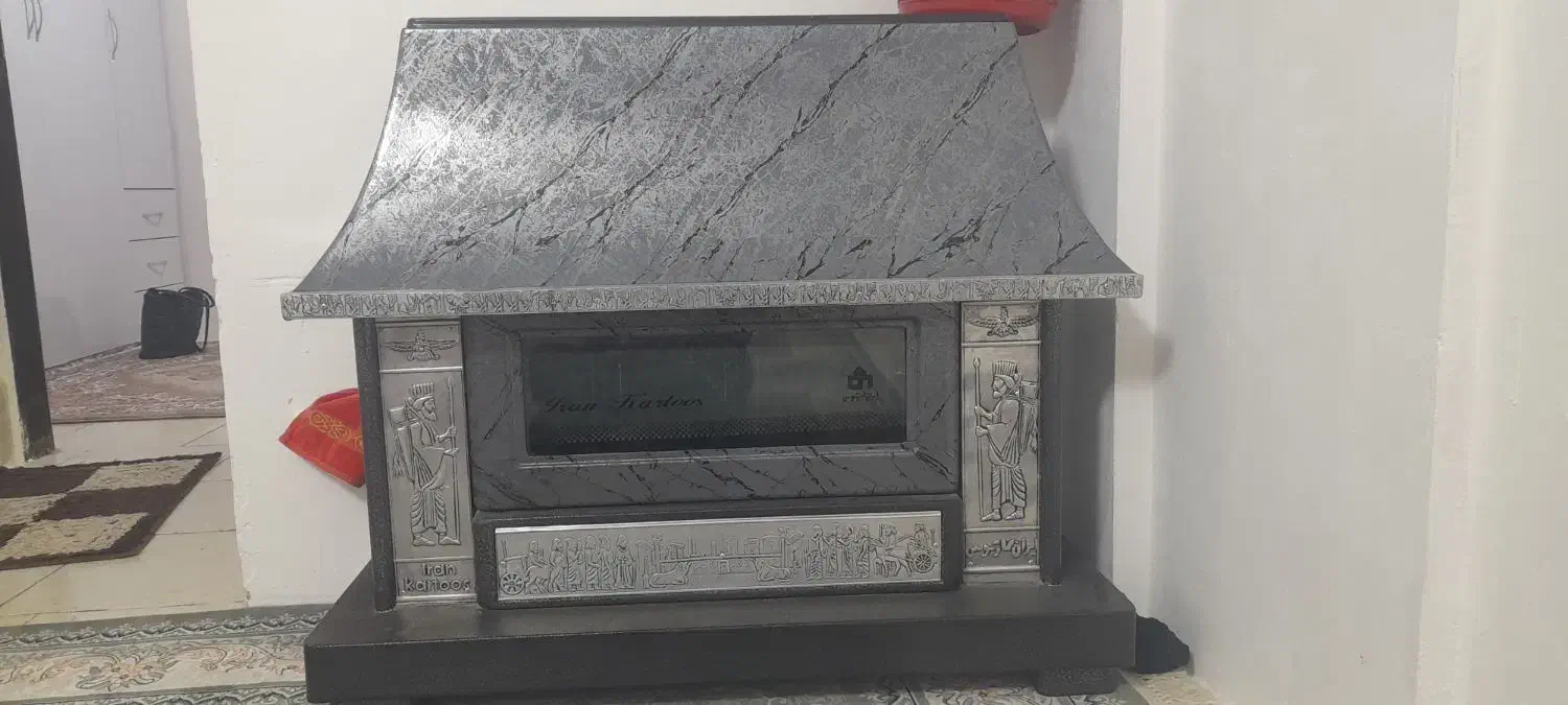 بخاری بزرگ طوسی رنگ|بخاری، هیتر، شومینه|پاکدشت, حصار امیر|دیوار