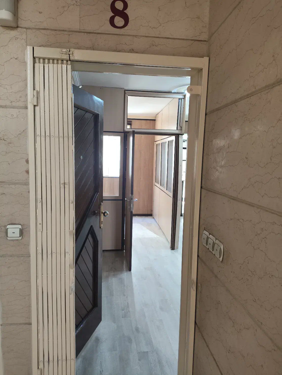 ۵۰ متر موقعیت اداری / میدان انقلاب|اجارهٔ دفتر کار، اتاق اداری، مطب|تهران, جمالزاده|دیوار