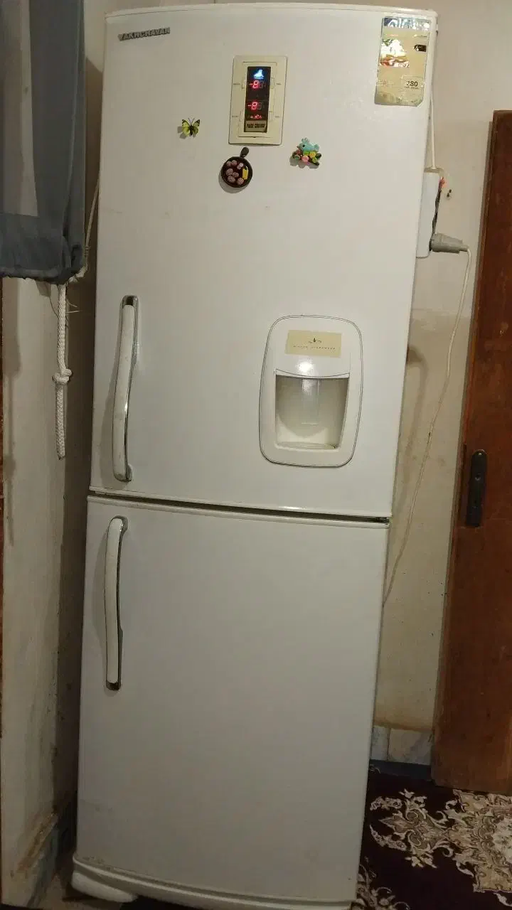 فروش یخچال فریزر سالم و در حال کار|یخچال و فریزر|ششطراز, |دیوار