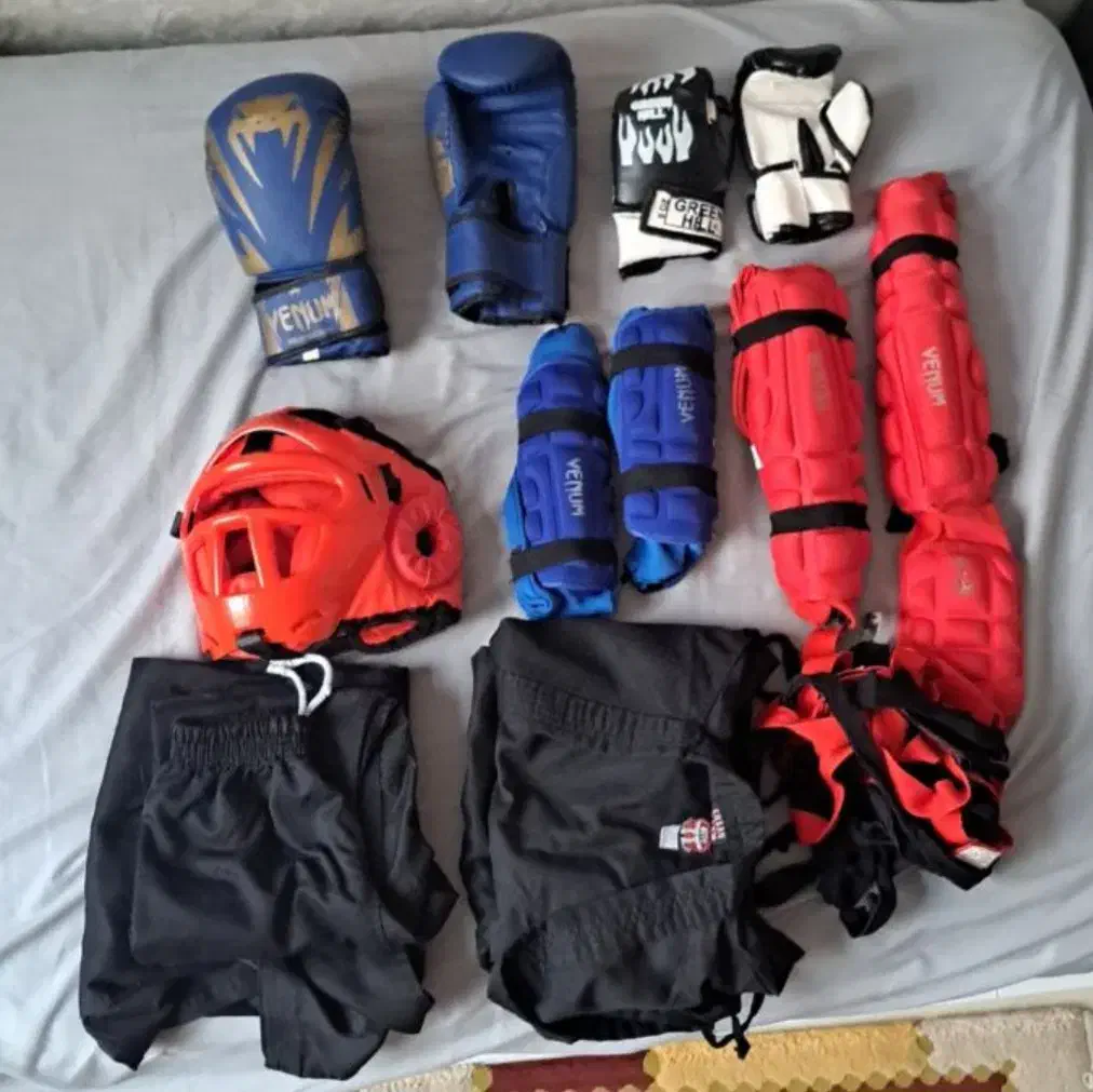 لباس و کلاه و دستکش،روپایی و باند،کمربند ورزش رزمی|تجهیزات ورزشی|همدان, |دیوار