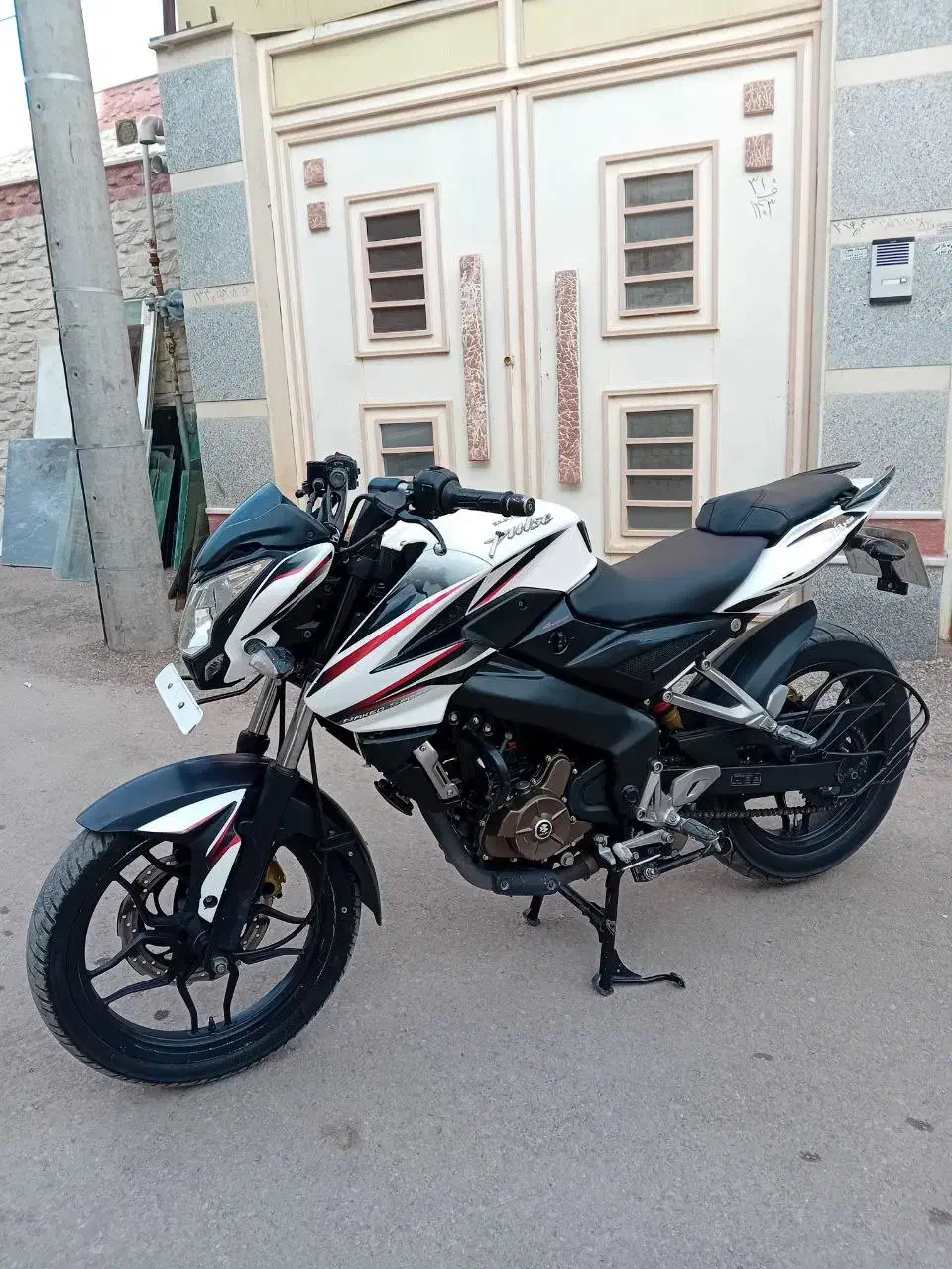 موتور NS200|موتورسیکلت|اسفراین, |دیوار