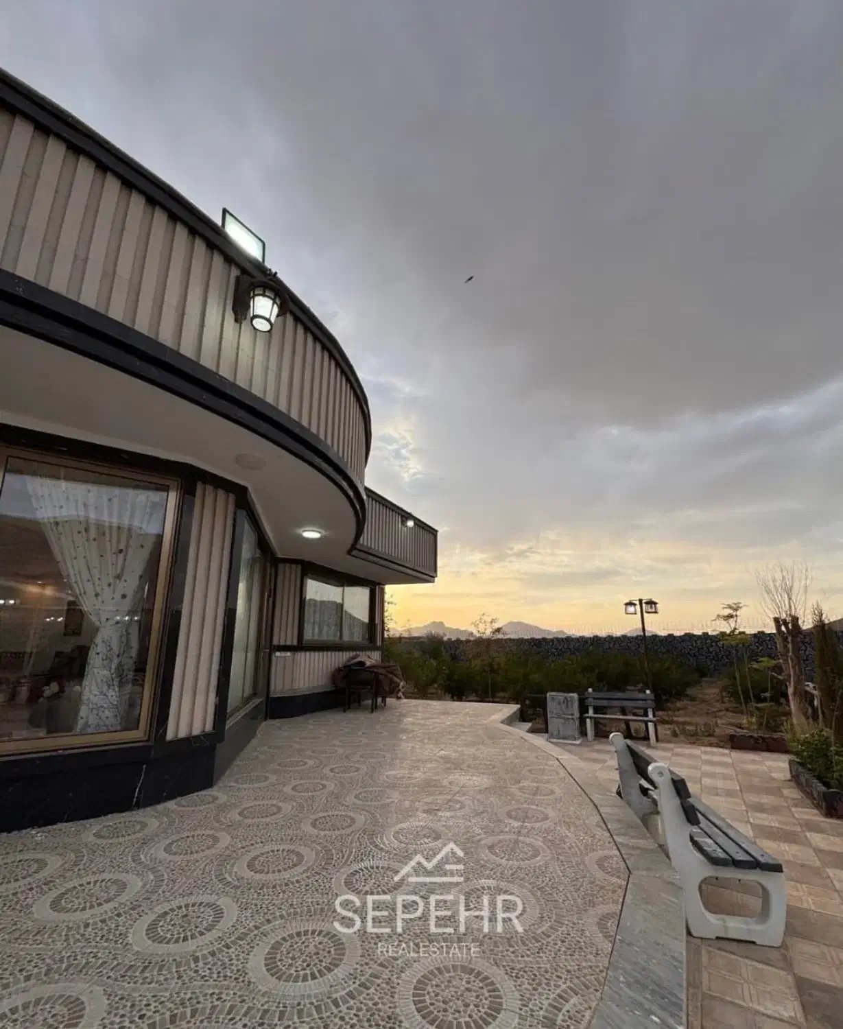 باغ ویلا دوخواب شهرضا نوساز مبله|فروش خانه و ویلا|شهرضا, |دیوار