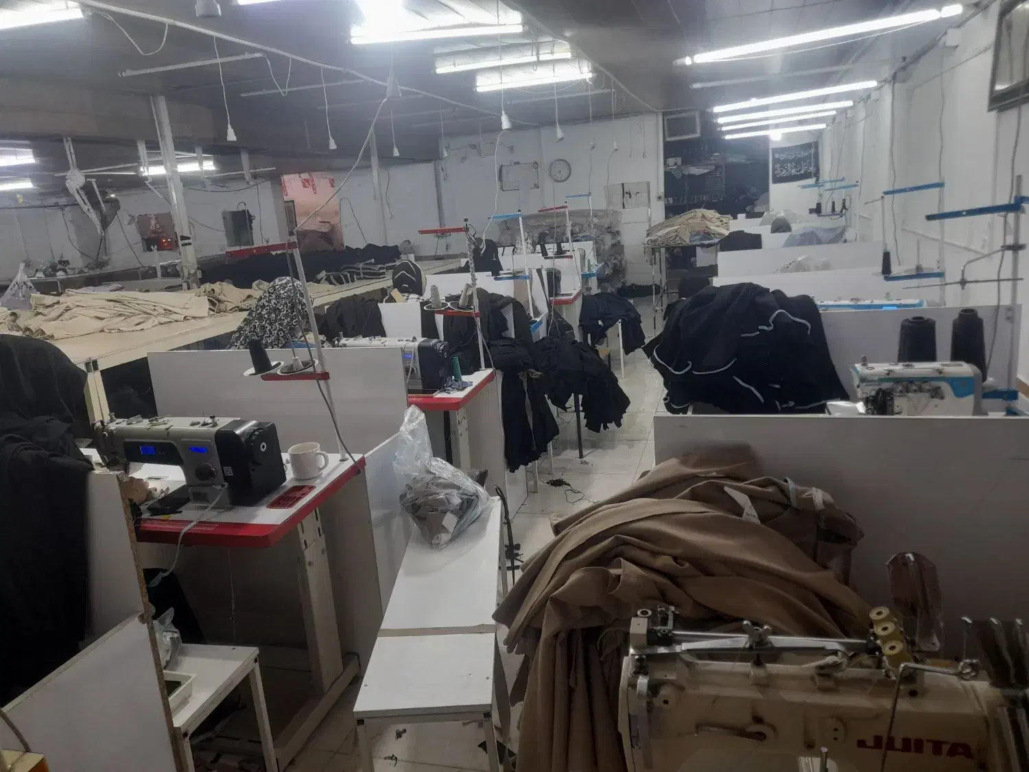 چرخکار و اتو کارو خیاط خانم و اقا|استخدام صنعتی، فنی، مهندسی|پاکدشت, پاکدشت (مامازند)|دیوار