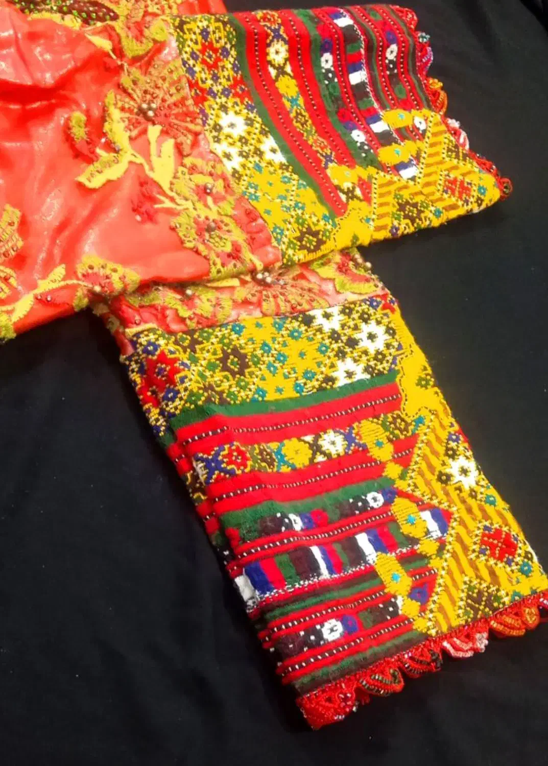 لباس|لباس|سراوان, |دیوار