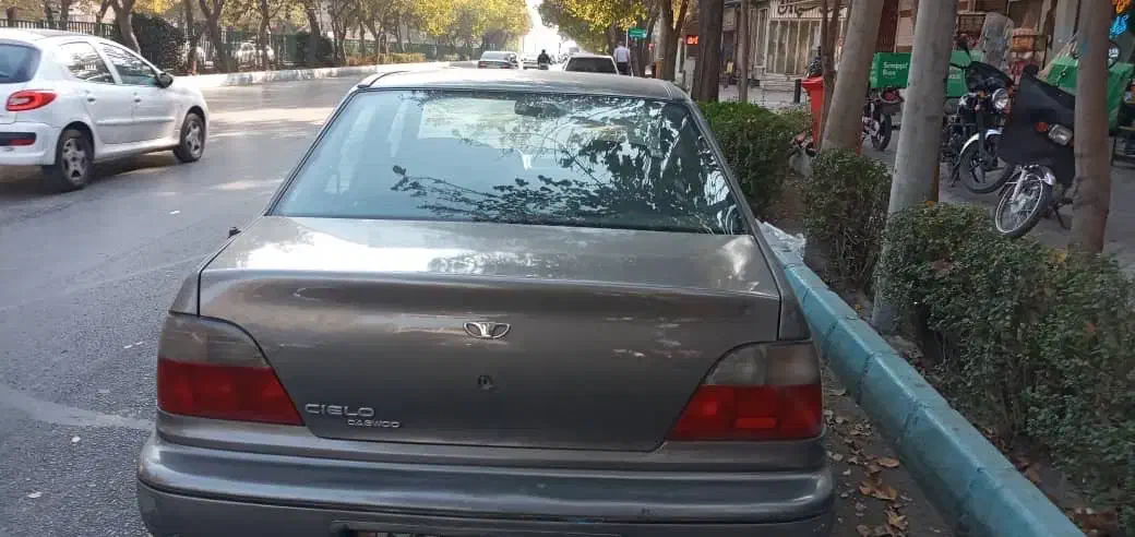 ماشین دوو.  سی ال او. سال ۸۱|خودرو سواری و وانت|اصفهان, باغ زرشک|دیوار