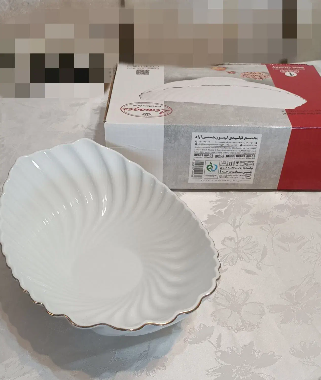ظرف چینی کاملا سالم و نو دارای جعبه|ظروف سرو و پذیرایی|تهران, حسین‌آباد|دیوار