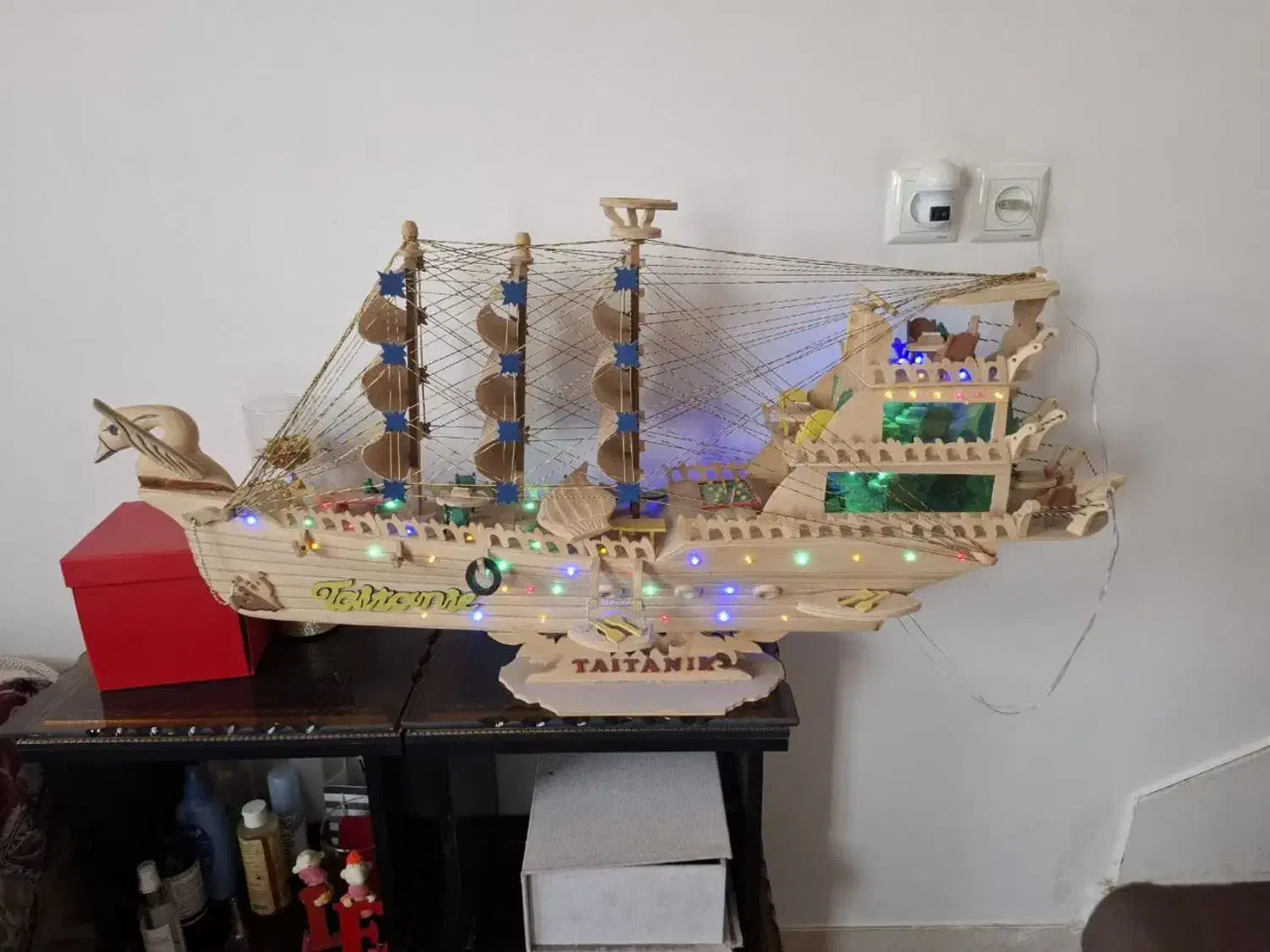 کشتی کلکسیونی دست ساز|کلکسیون اشیاء عتیقه|قم, آذر (نکویی)|دیوار