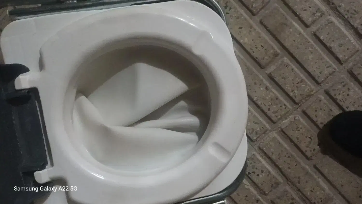 توالت فرنگی تاشو در حد نو ترتمیز|لوازم سرویس بهداشتی|الوند, |دیوار