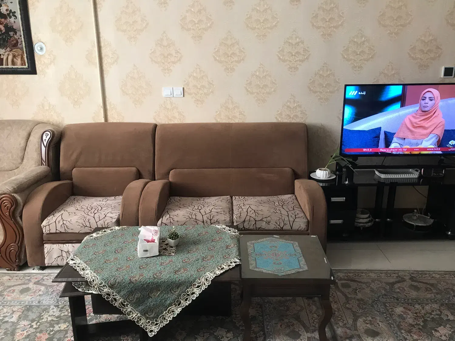 مبل ۷ نفره|مبلمان خانگی و میز عسلی|کاشمر, |دیوار