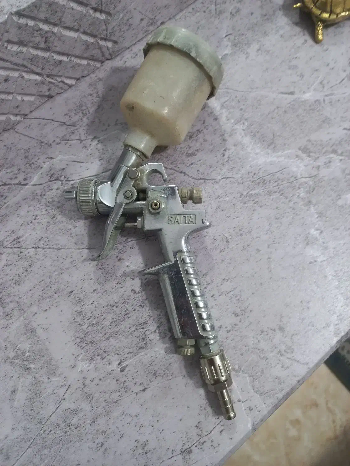 پیستوله|ابزارآلات|بومهن, |دیوار