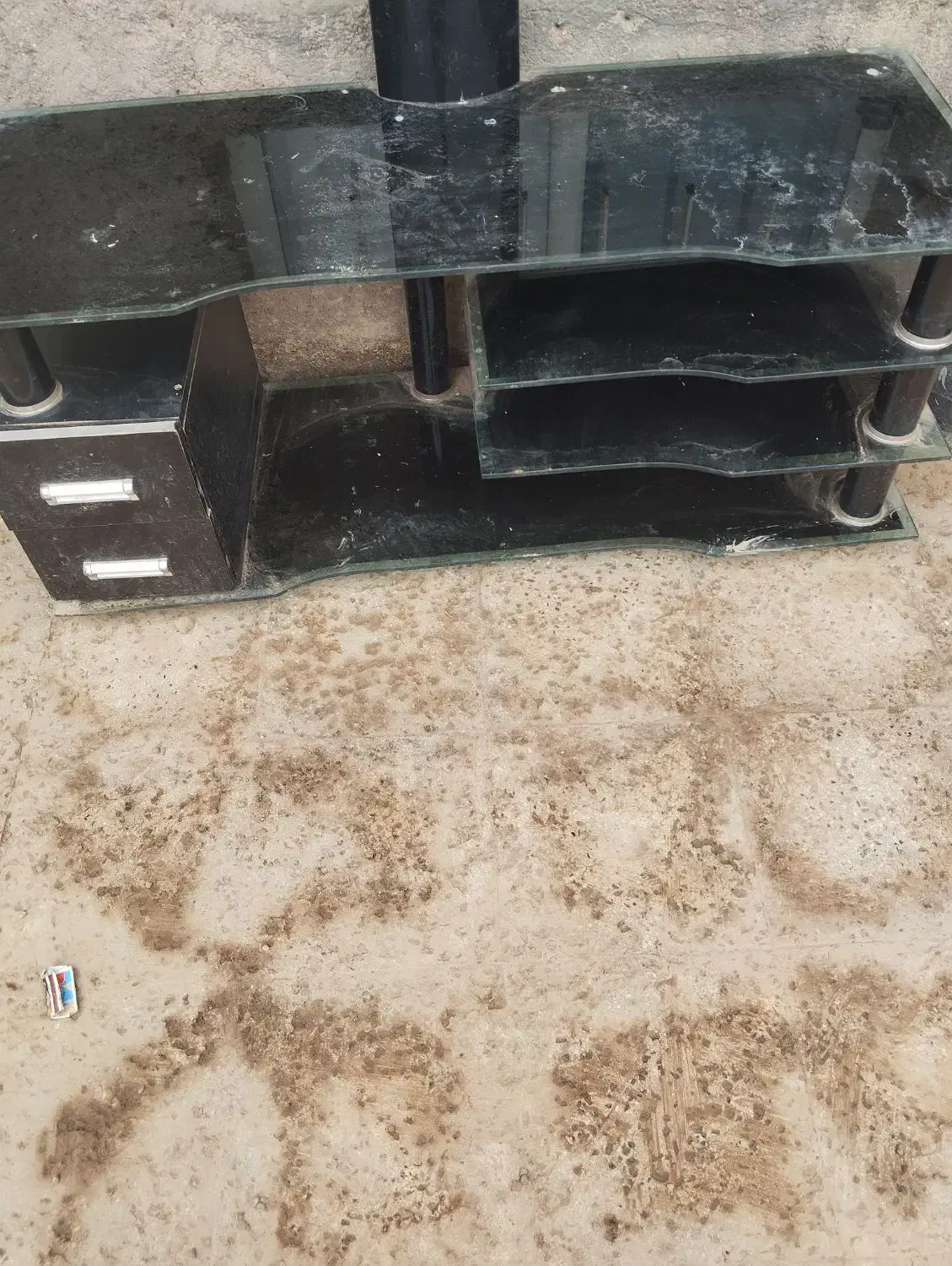 میز تلویزیون|میز تلویزیون|اسفرورین, |دیوار