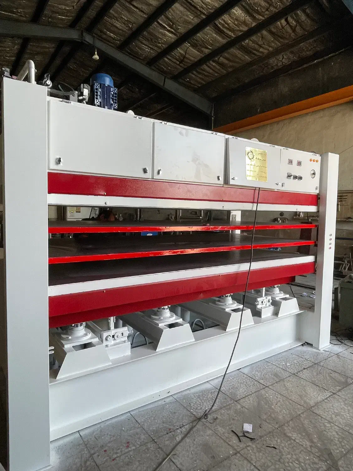 سازنده پرس چوب اقساطی|ماشین‌آلات صنعتی|شیراز, حومه شیراز|دیوار