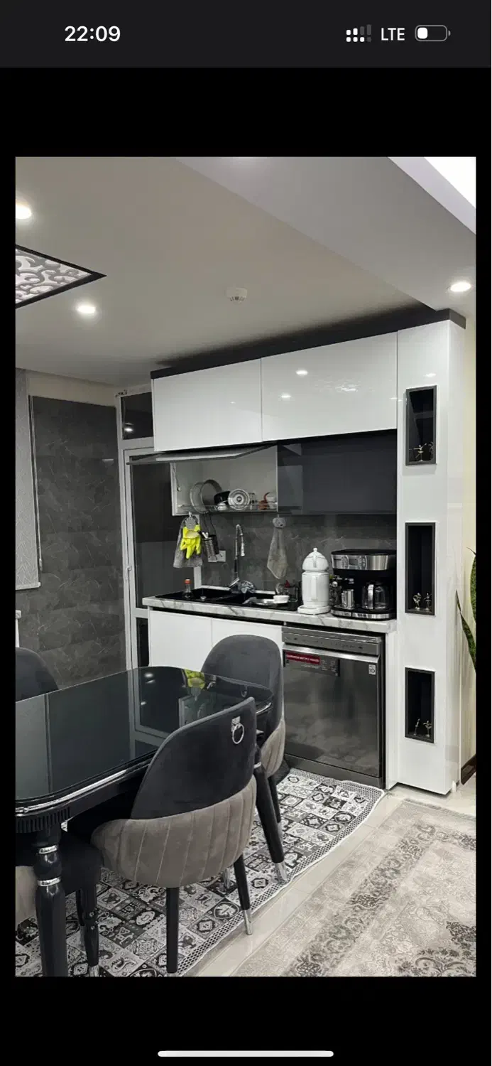 ۸۴متری فول در اسکندری (راهپیما) بهترین لوکیشن|فروش آپارتمان|تهران, هلال احمر|دیوار