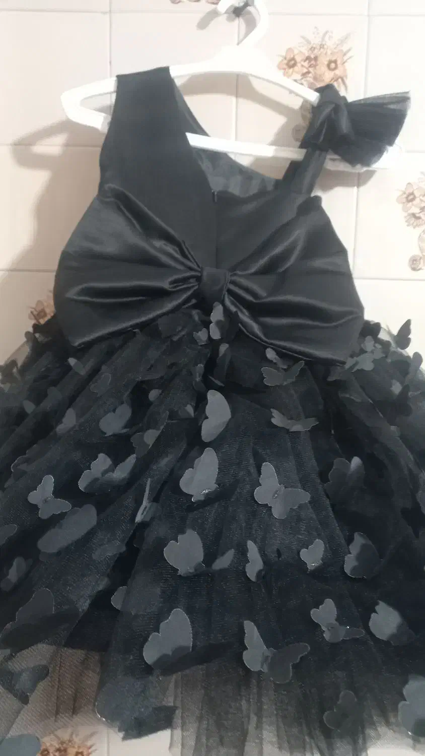 لباس مجلسی|لباس|تربت جام, پاسداران|دیوار