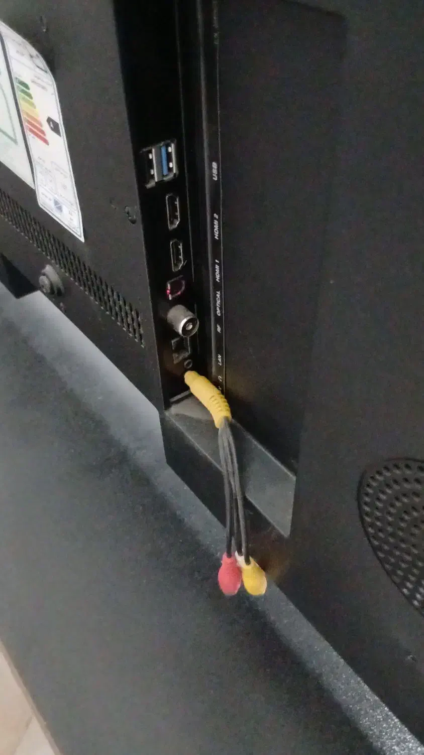 تلویزیون ۵۵ اینچ سام دو سه ماهه خریداری شده|تلویزیون و پروژکتور|تهران, سجاد|دیوار