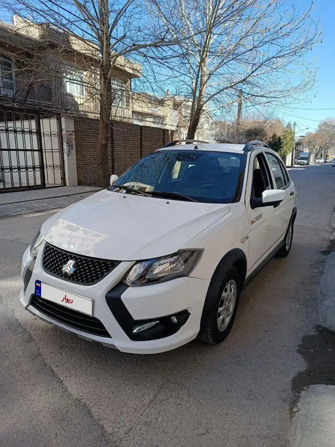 کوئیک Sسفید 1402|خودرو سواری و وانت|همدان, |دیوار