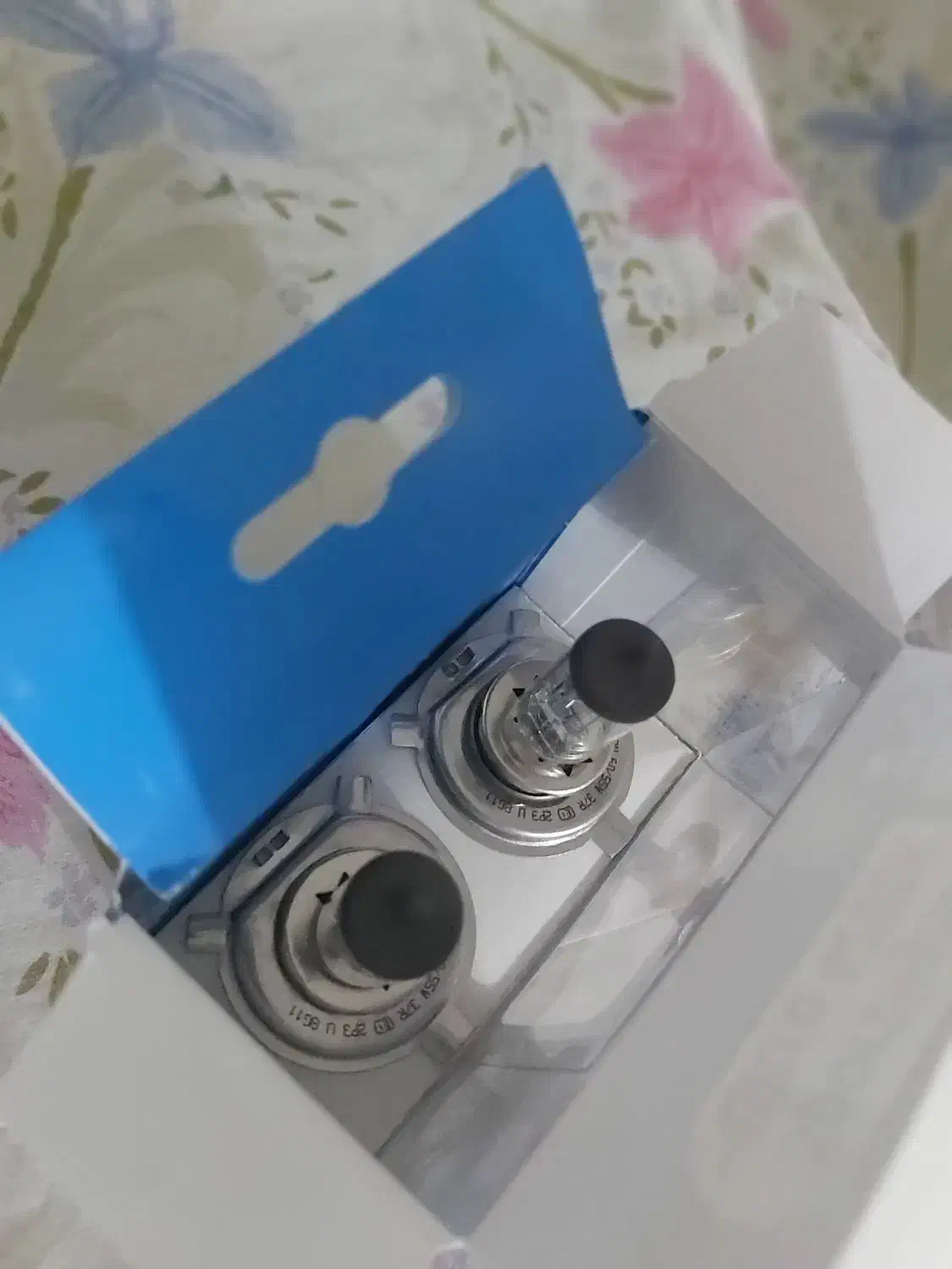 لامپ چراغ|لامپ و چراغ|قم, سراجه (۱۵ خرداد)|دیوار