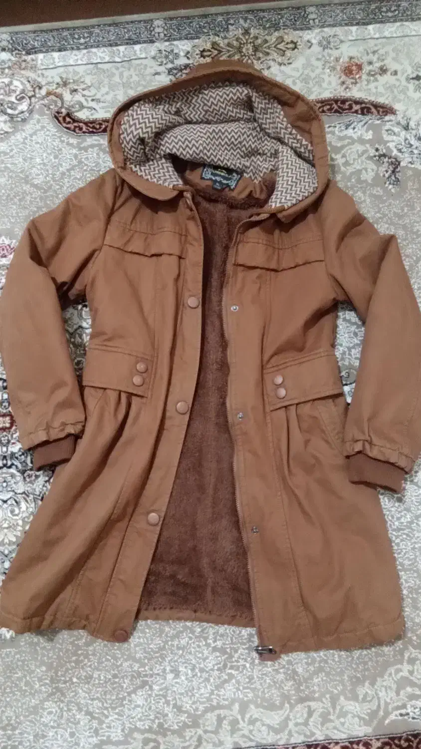 کاپشن و بافت|لباس|گلبهار, شهر جدید گلبهار|دیوار