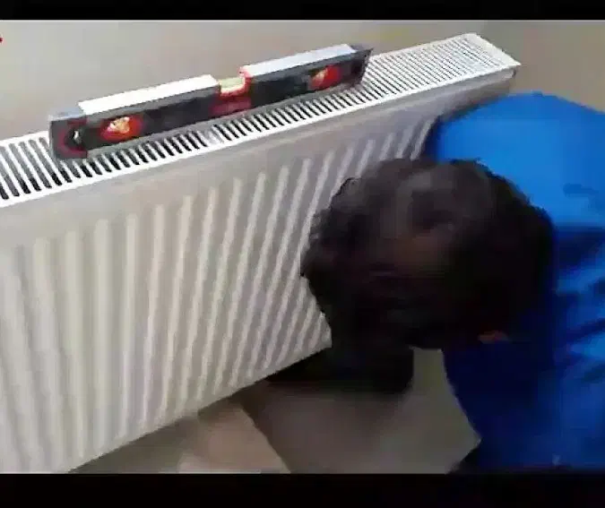 نصب رادیاتور پنلی و پره ایی|خدمات پیشه و مهارت|نوشهر, |دیوار