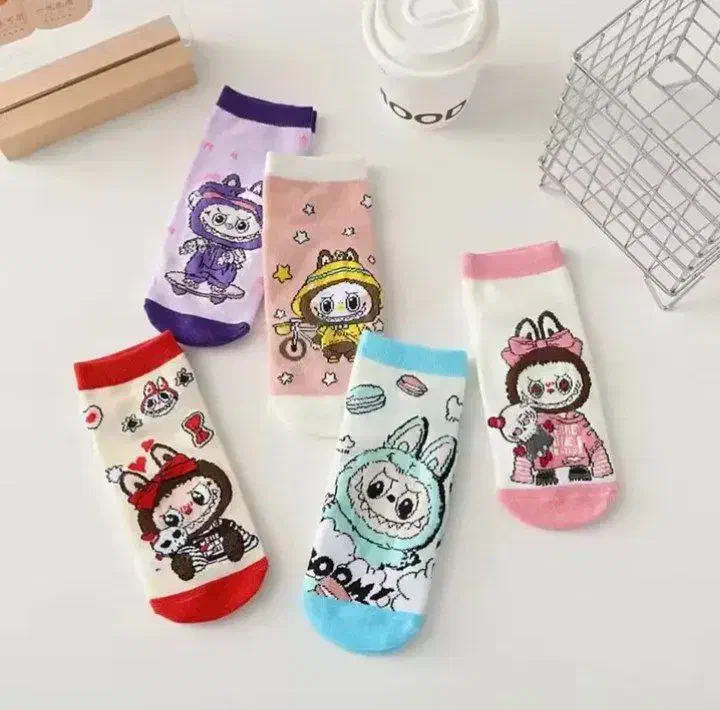 انواع جوراب دخترانه وپسرانه وزنانه باسایزبندی|کفش و لباس بچه|بیجار, |دیوار