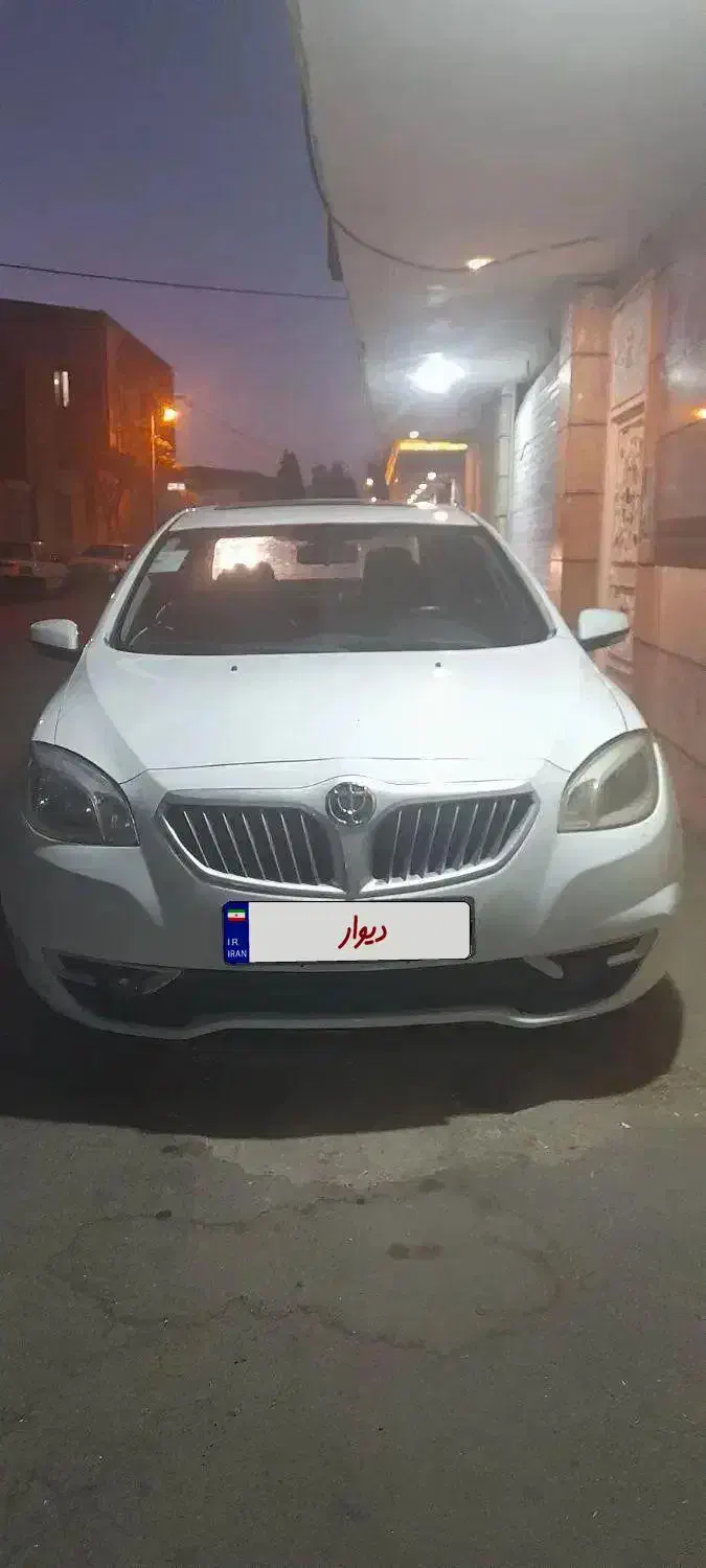 معاوضه ندارم برلیانس H330 اتومات سفید مدل دی ماه96|خودرو سواری و وانت|جیرفت, |دیوار