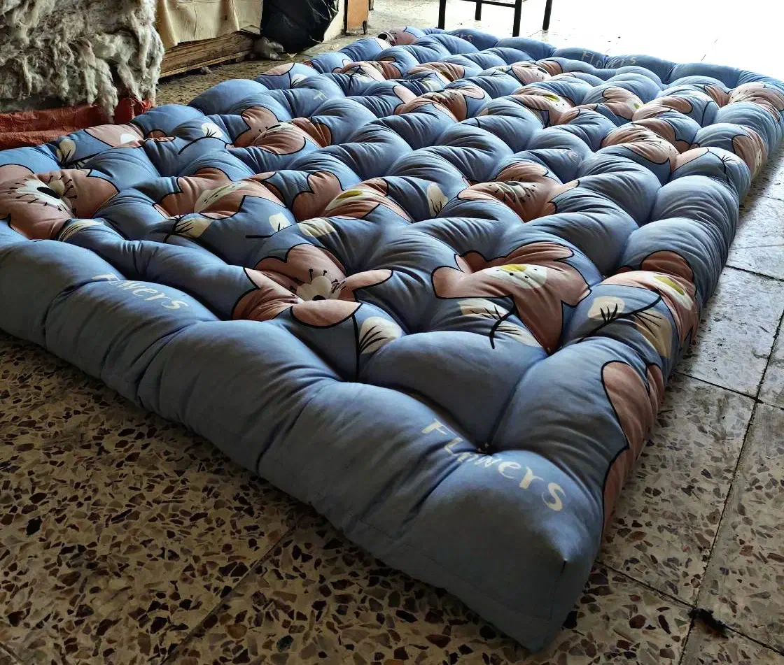 تشک پنبه ای بالشت و تشک دوزی|رختخواب، بالش، پتو|اهواز, منبع اب|دیوار