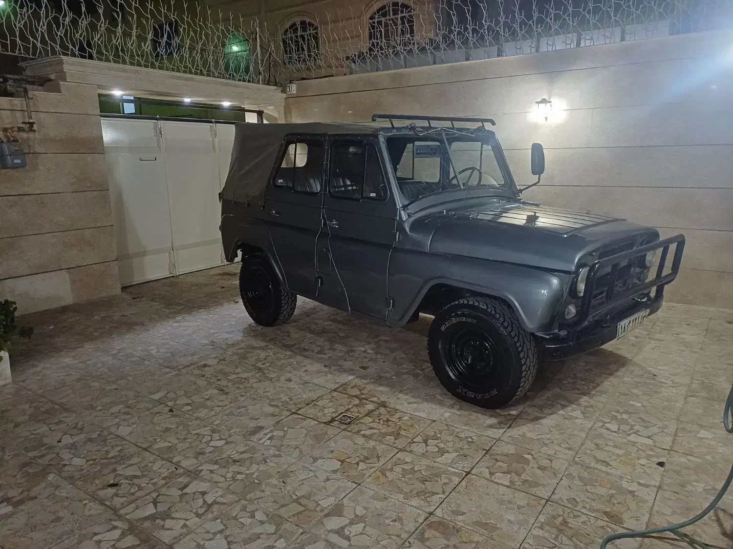 جیپ اوواز روسی|خودرو کلاسیک|شاهینشهر, شهرک صنعتی|دیوار