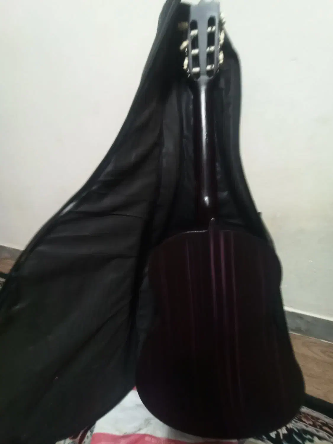 گیتار کار دست بی نظیر|گیتار، بیس، امپلیفایر|قدس, شهر‌قدس|دیوار