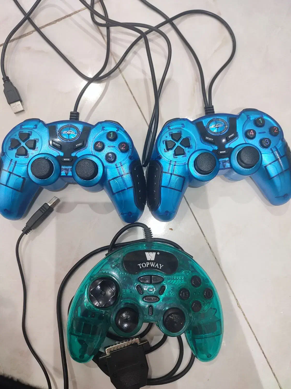 دسته ی گیم پد کامپیوتر|کنسول، بازی ویدئویی و آنلاین|تهران, شهرک فردوس (حسینی)|دیوار