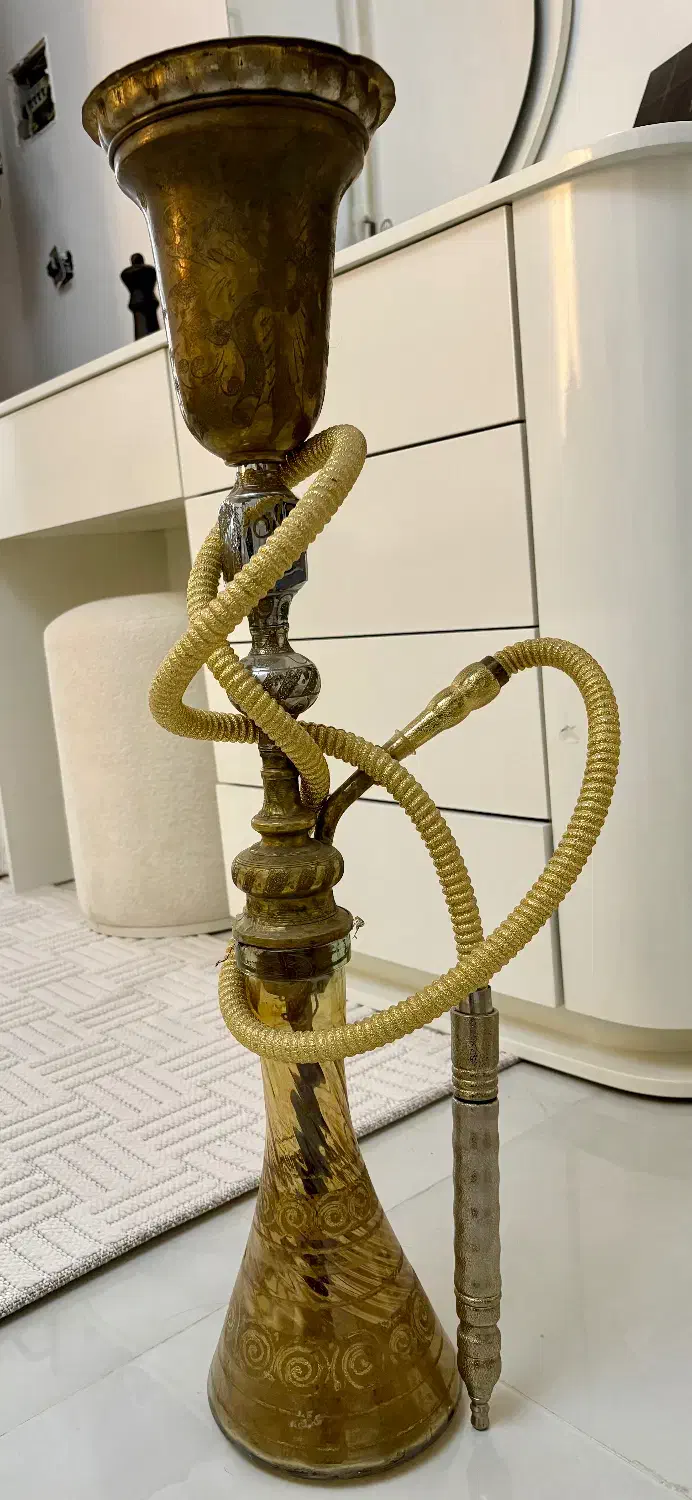 قلیون اصل حاج اوغلی کاملا سالم|کلکسیون و سرگرمی|تهران, دهم فروردین|دیوار