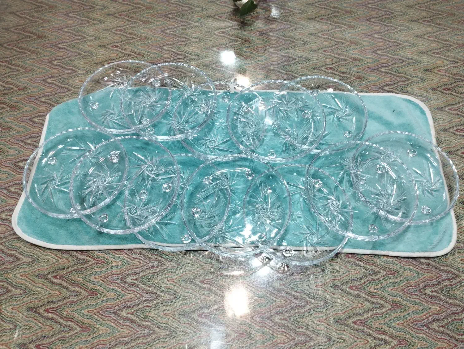 پیش دستی کریستال خورشیدی|ظروف سرو و پذیرایی|رشت, منظریه|دیوار